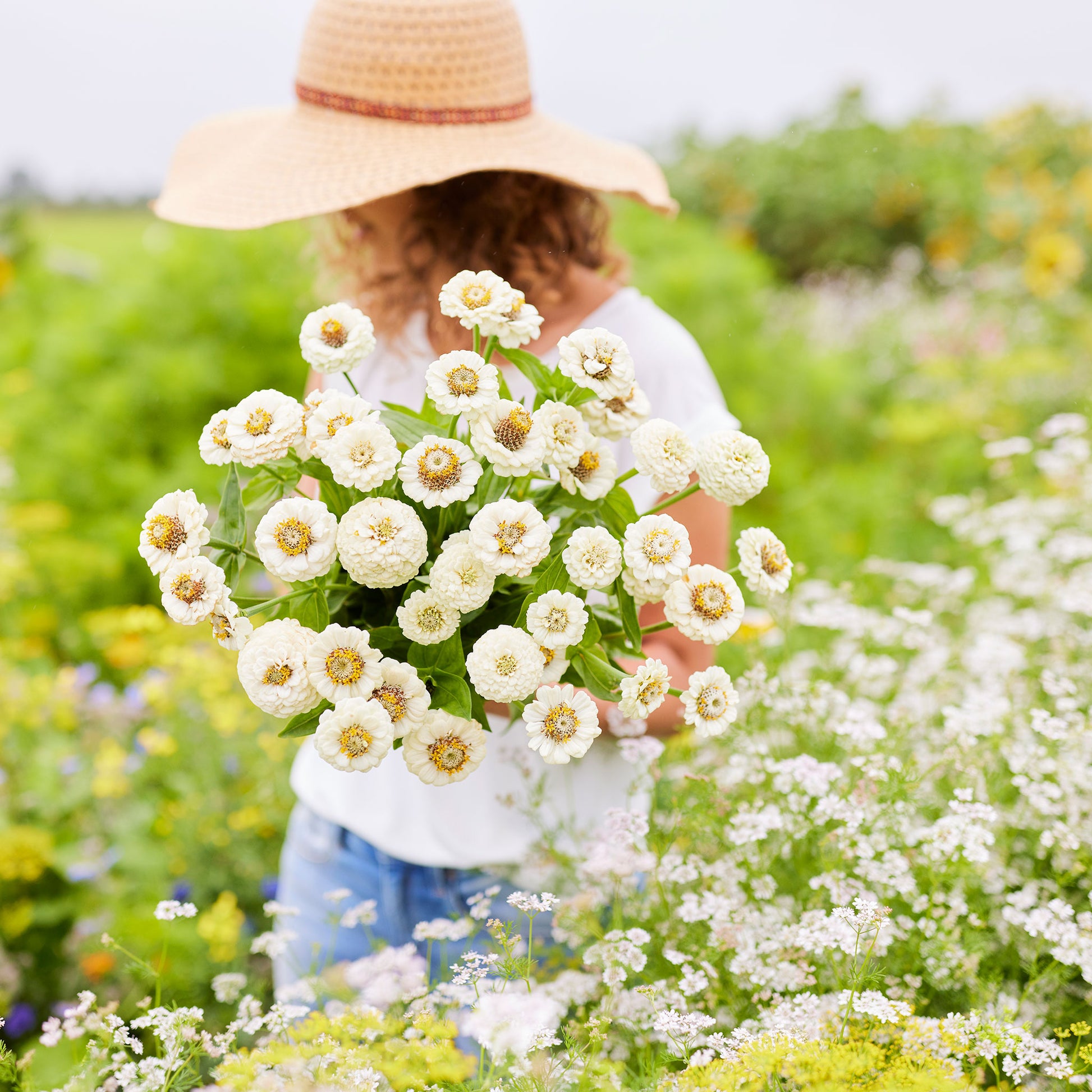 Straw Cover White Flower